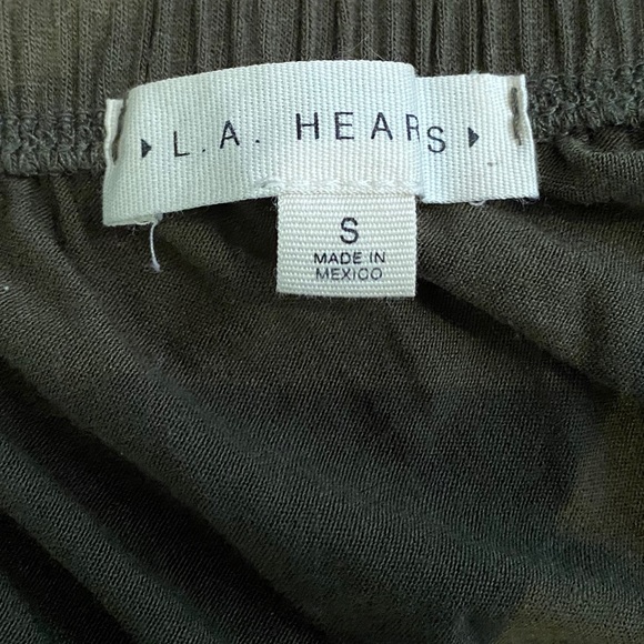 LA hearts green off the shoulder crop top - Picture 3 of 3